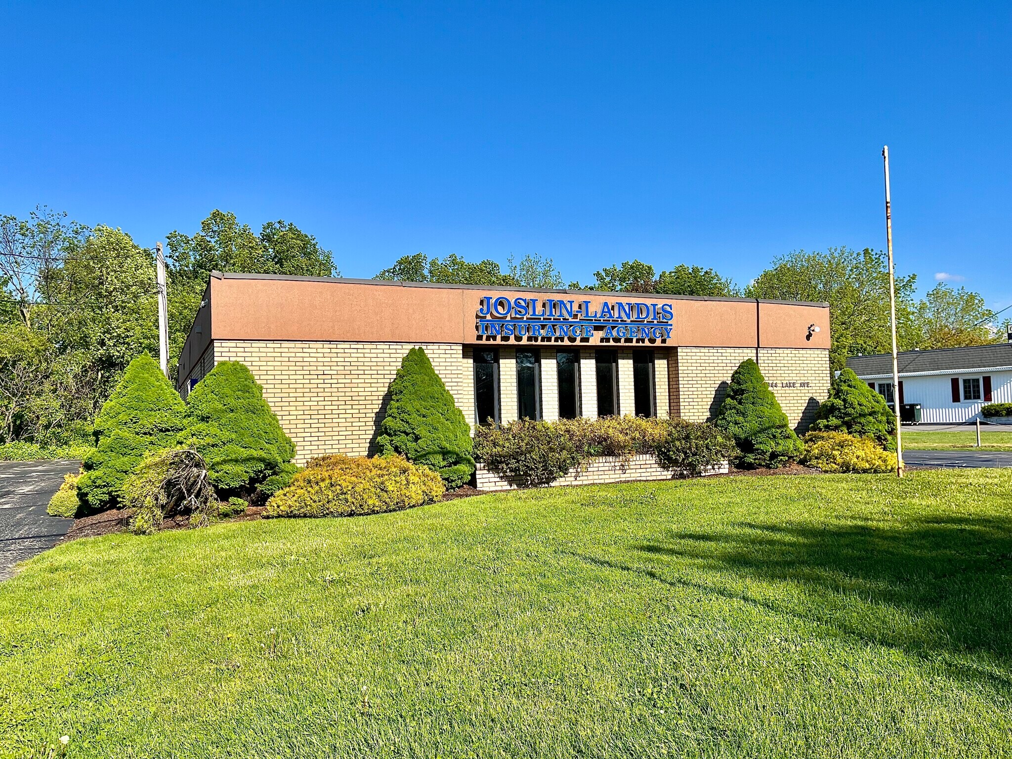 944 Lake Ave, Ashtabula, OH à vendre Photo principale– Image 1 sur 27