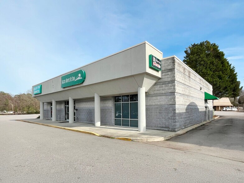 Vandora Springs Road Portfolio portefeuille de 3 biens à vendre sur LoopNet.fr - Photo de l’immeuble – Image 3 sur 7
