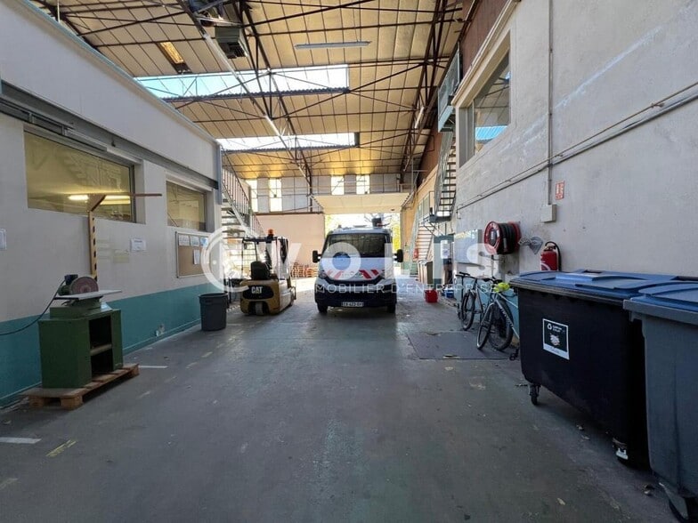 Local d’activités dans Villefranche-sur-Saône à louer - Photo intérieure – Image 2 sur 15