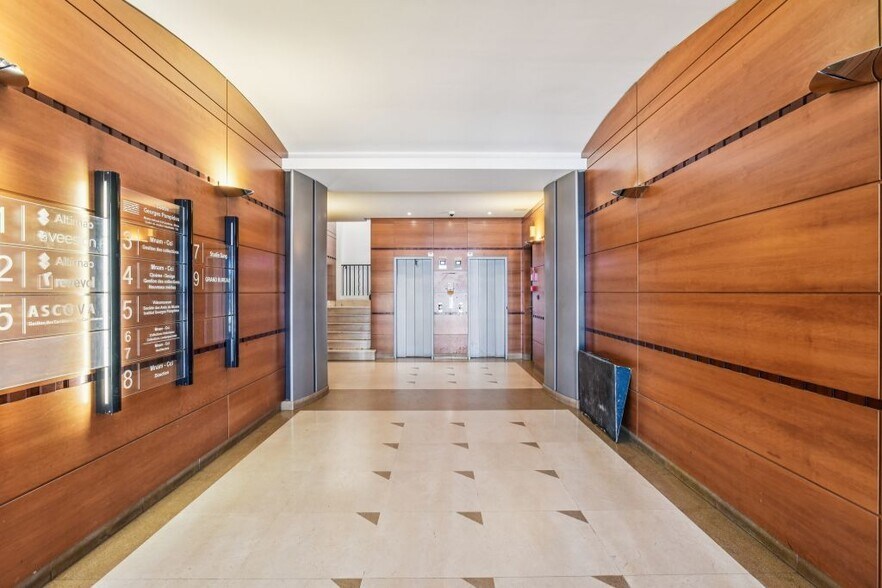 6 Rue Beaubourg, Paris à louer - Hall d’entrée – Image 2 sur 12