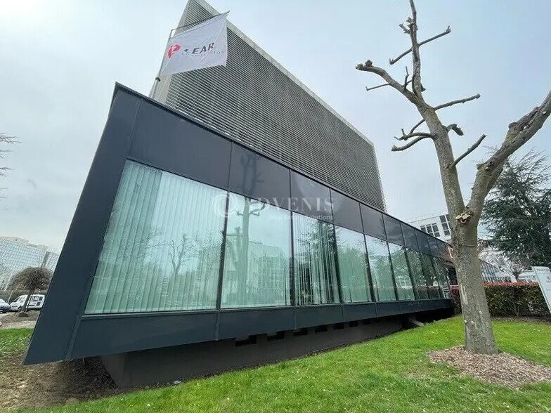 Bureau dans Vélizy-Villacoublay à louer - Photo de l’immeuble – Image 1 sur 16