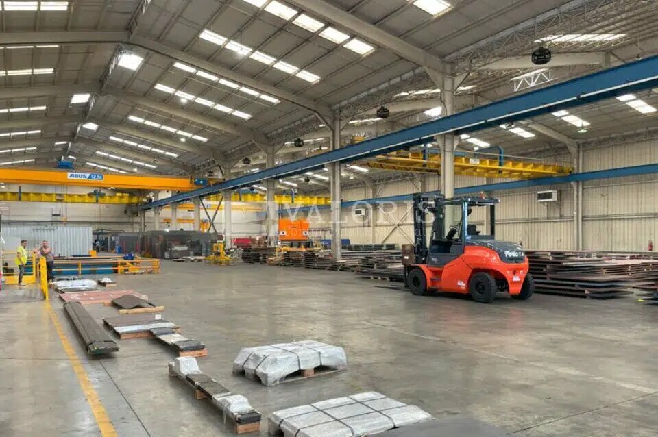 Industriel/Logistique dans Meyzieu à louer Photo de l’immeuble– Image 1 sur 6