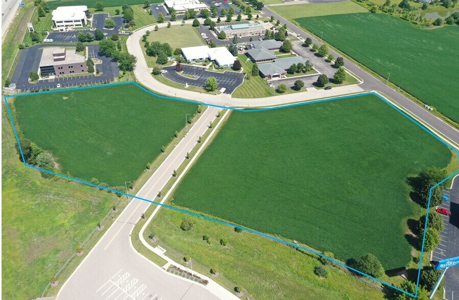 530 Midland Ct, Janesville, WI à vendre - Photo de l’immeuble – Image 1 sur 4