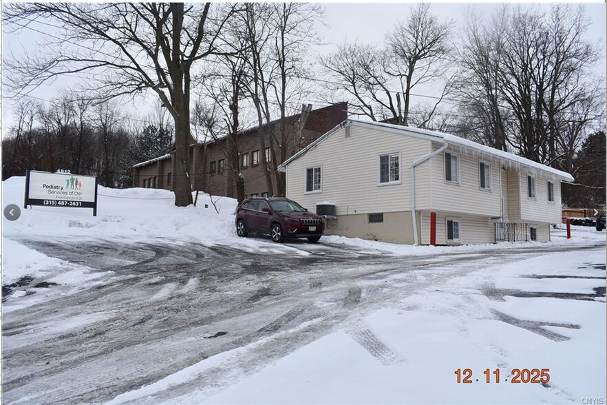 4912 W Genesee St, Camillus, NY à vendre - Photo principale – Image 1 sur 17
