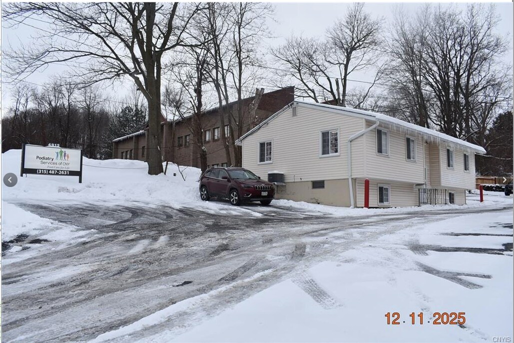 4912 W Genesee St, Camillus, NY à vendre Photo principale– Image 1 sur 18