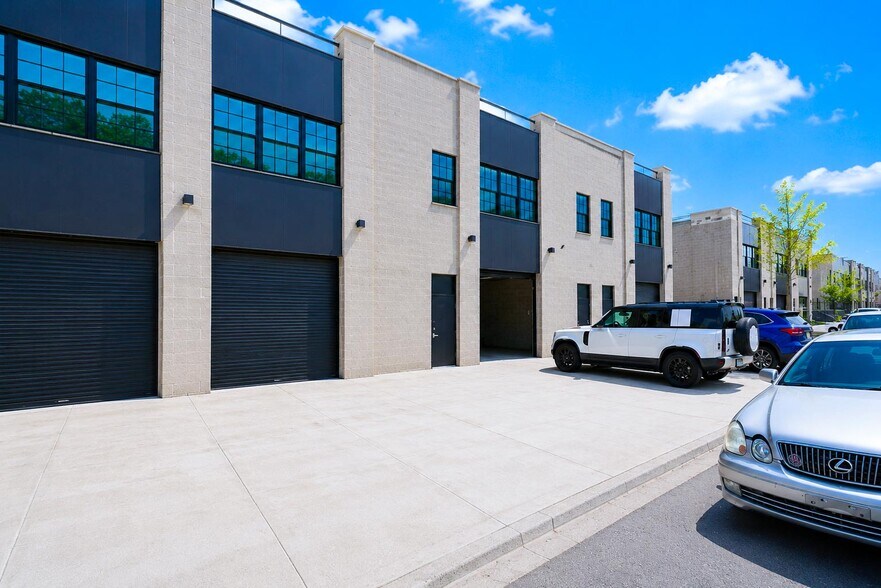 4364A Victory Blvd, Staten Island, NY à vendre - Photo de l’immeuble – Image 2 sur 20