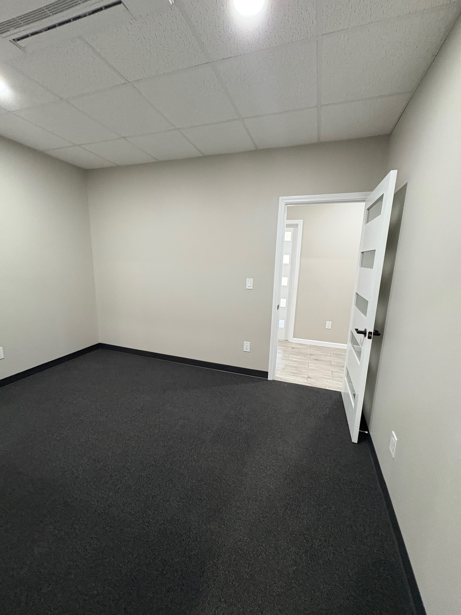 4801 District Blvd, Bakersfield, CA à louer Photo intérieure– Image 1 sur 4