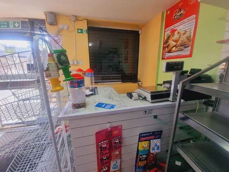 21 Woodale Av, Bradford à louer - Photo intérieure – Image 3 sur 34