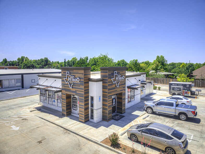 10805 N May Ave, Oklahoma City, OK à vendre - Photo de l’immeuble – Image 2 sur 11