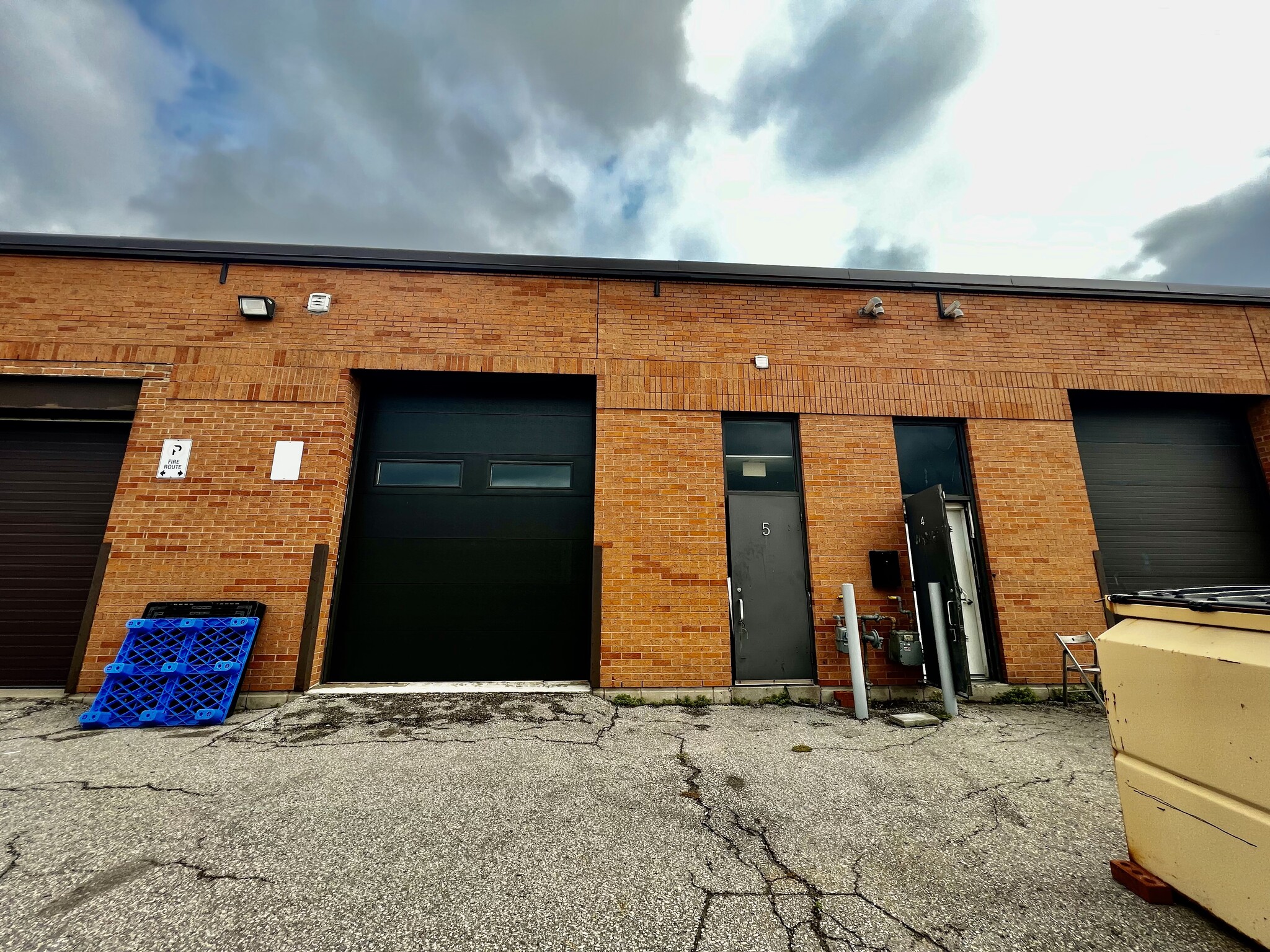 1170 Sheppard Av W, Toronto, ON à vendre Photo de l’immeuble– Image 1 sur 9
