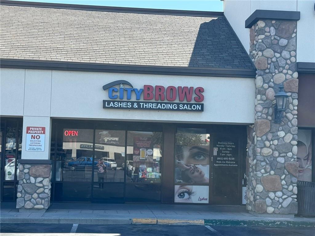 2681 Calloway Dr, Bakersfield, CA à vendre Photo de l’immeuble– Image 1 sur 2