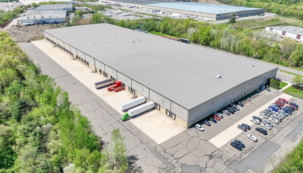 1070 Hanover St, Wilkes-Barre, PA à louer - Aérien – Image 2 sur 9