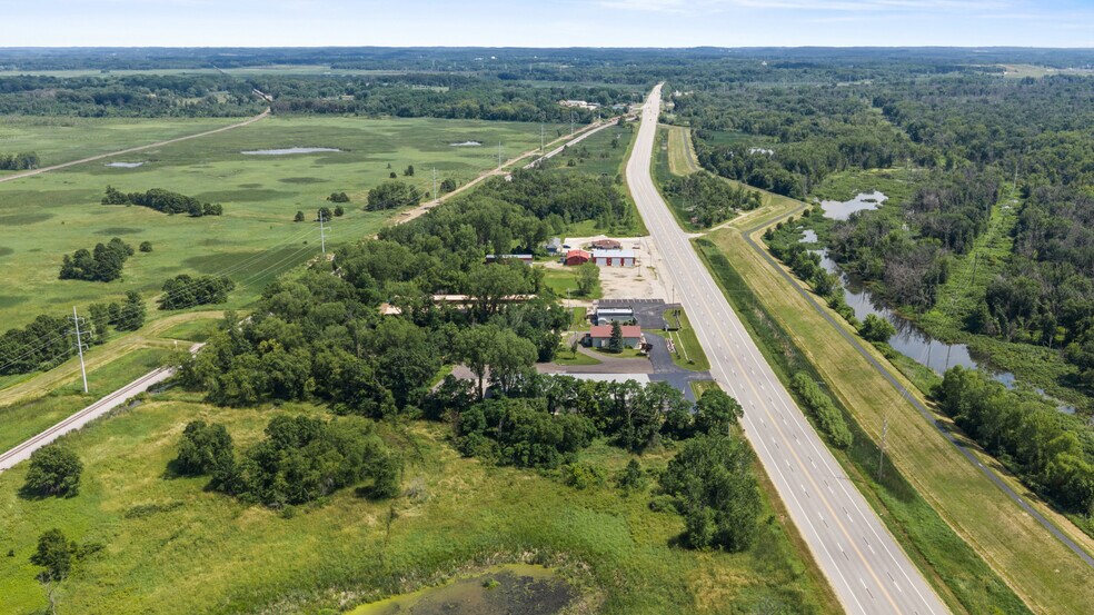 N6832 US Highway 51 S, Portage, WI à vendre - Photo principale – Image 1 sur 84