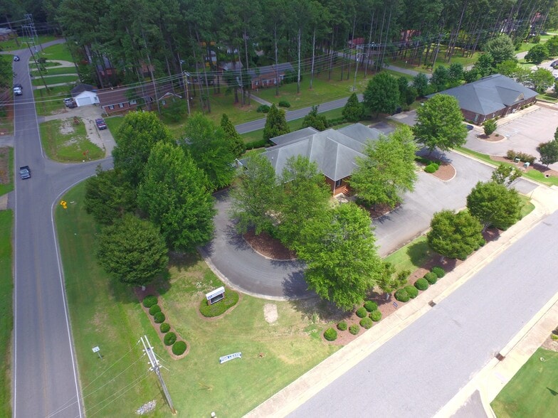 1880 W City Dr, Elizabeth City, NC à vendre - Photo de l’immeuble – Image 3 sur 49