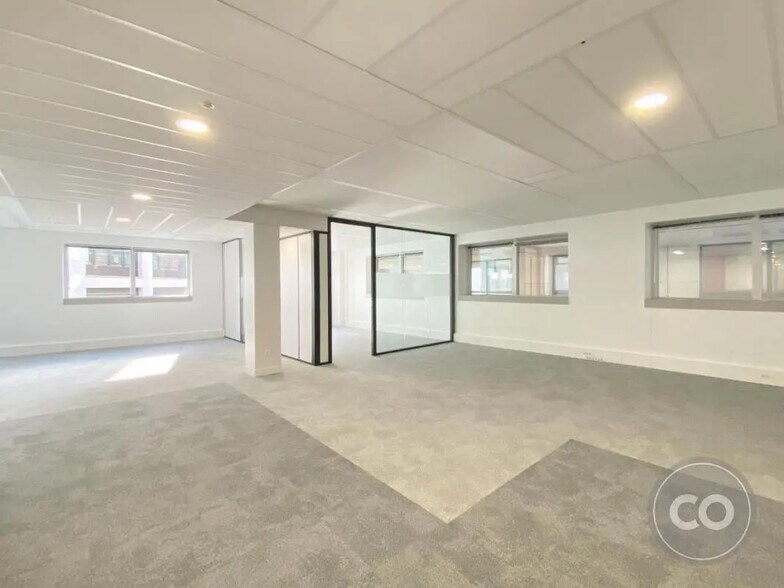 Bureau dans Boulogne-Billancourt à louer - Photo de l’immeuble – Image 2 sur 9