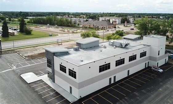 4620 48th St, Stony Plain, AB à louer - Photo de l’immeuble – Image 2 sur 8