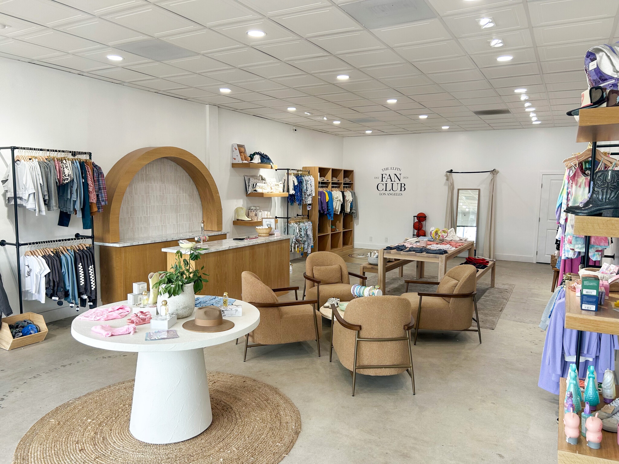 2900 Townsgate Rd, Westlake Village, CA à louer Photo intérieure– Image 1 sur 5