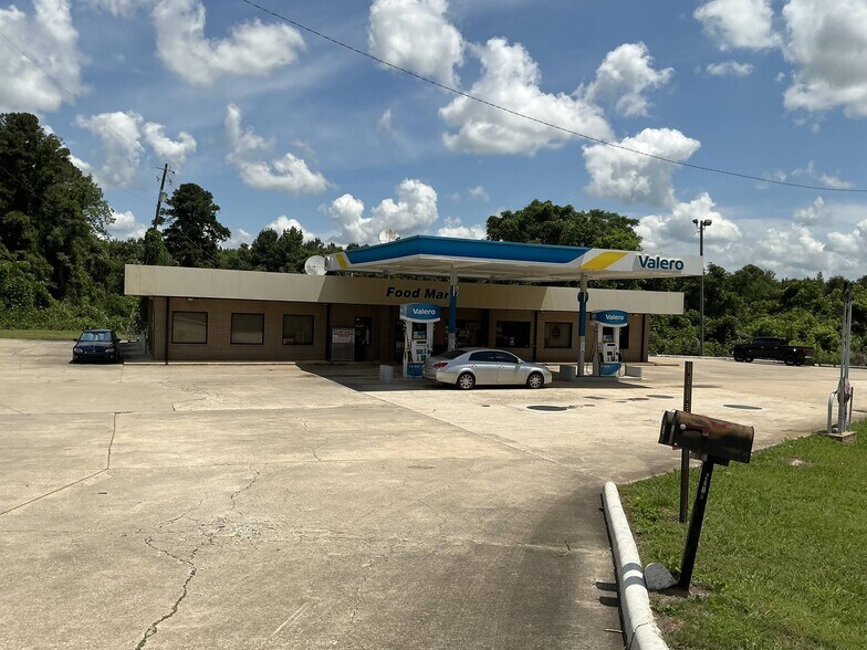 2400 W Point Pkwy, Opelika, AL à vendre - Photo principale – Image 1 sur 4