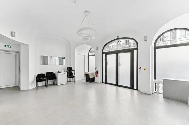 Plus de détails pour 21 Rue La Boétie, Paris - Bureau à louer