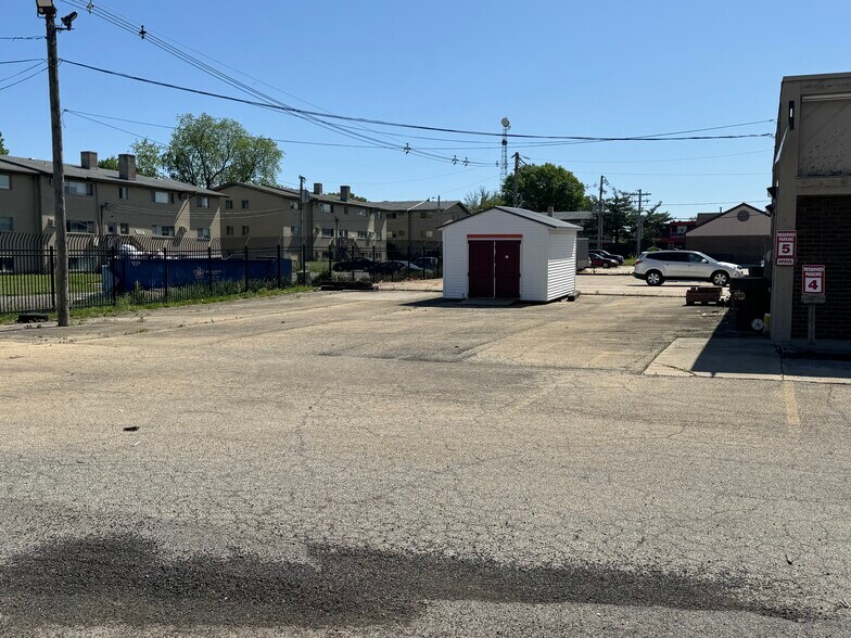 2206 W Springfield Ave, Champaign, IL à vendre - Photo de l’immeuble – Image 2 sur 5