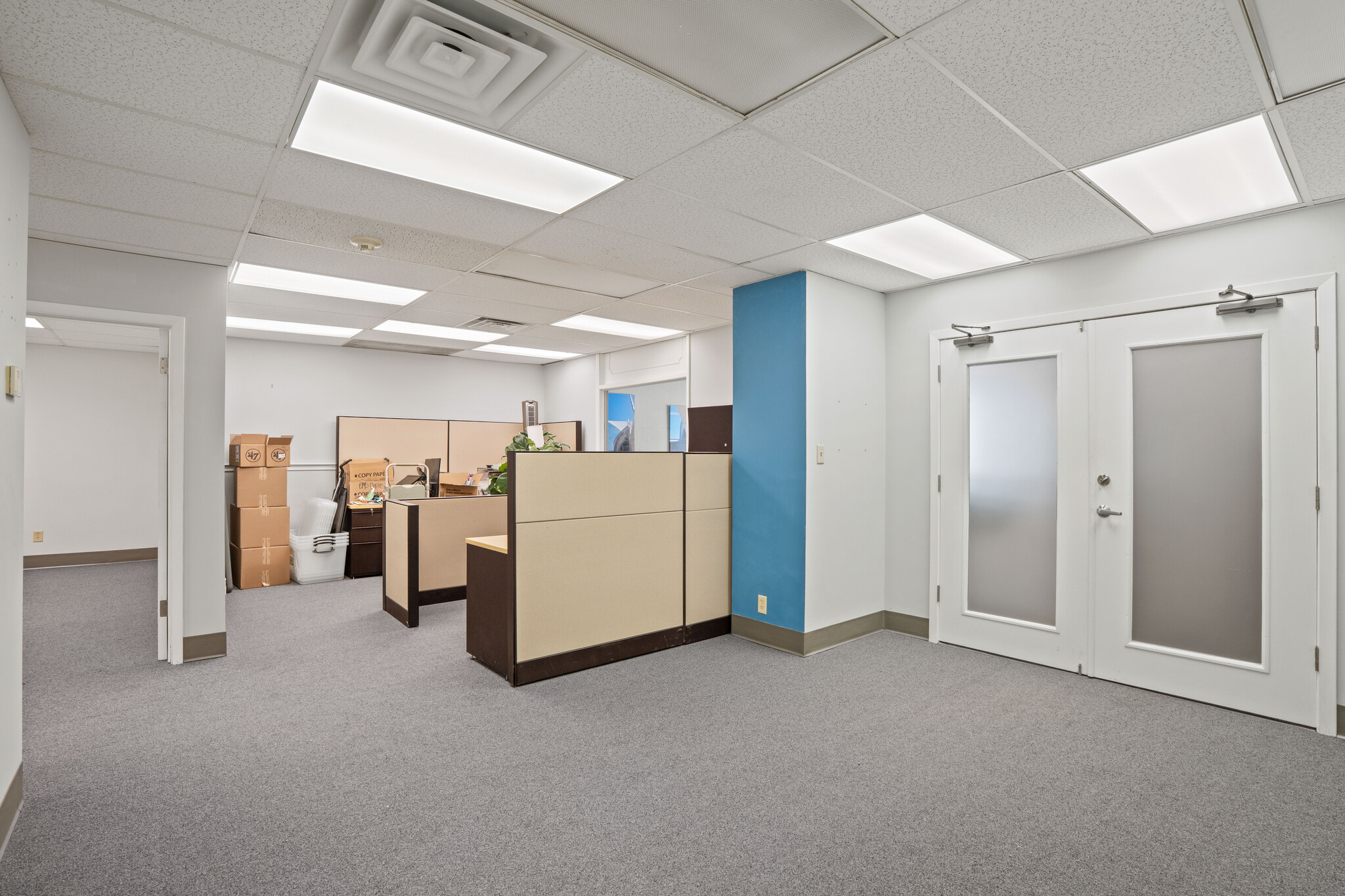 10625 W North Ave, Milwaukee, WI à louer Photo de l’immeuble– Image 1 sur 6