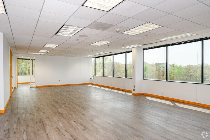 5301 Shawnee Rd, Alexandria, VA à louer - Photo de l’immeuble – Image 2 sur 7