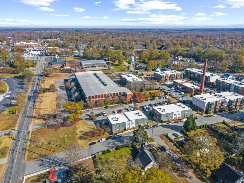 300 South St, Simpsonville, SC à vendre - Photo de l’immeuble – Image 2 sur 41