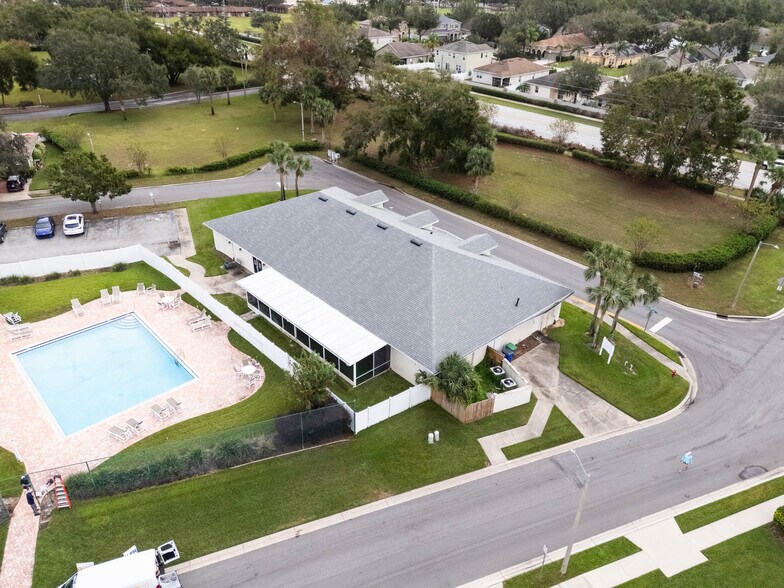 1599 Tropical Ct, Tavares, FL à louer - Aérien – Image 3 sur 7