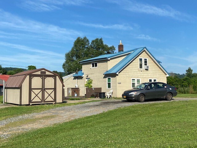 6209 State Route 20, Bouckville, NY à vendre - Photo de l’immeuble – Image 3 sur 5
