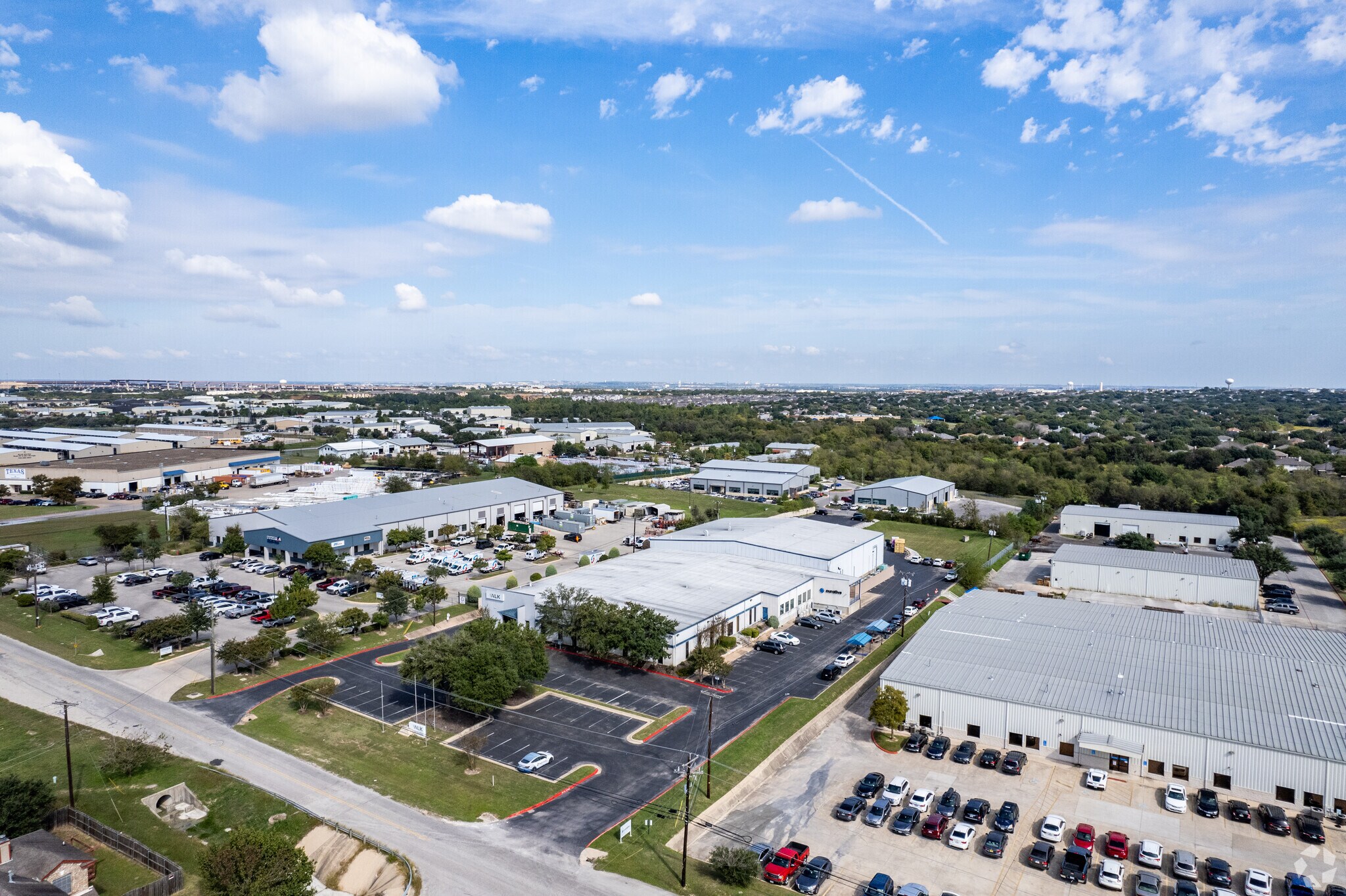 1700 Royston Ln, Round Rock, TX à vendre Aérien– Image 1 sur 24