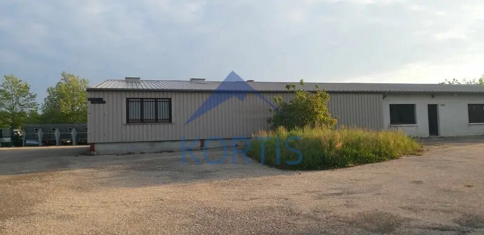 Local d'activités dans Chaveyriat à vendre - Photo de l’immeuble – Image 2 sur 6