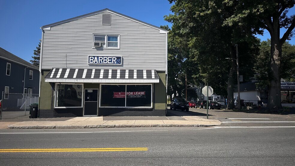 460 Chicopee St, Chicopee, MA à louer - Photo de l’immeuble – Image 3 sur 4