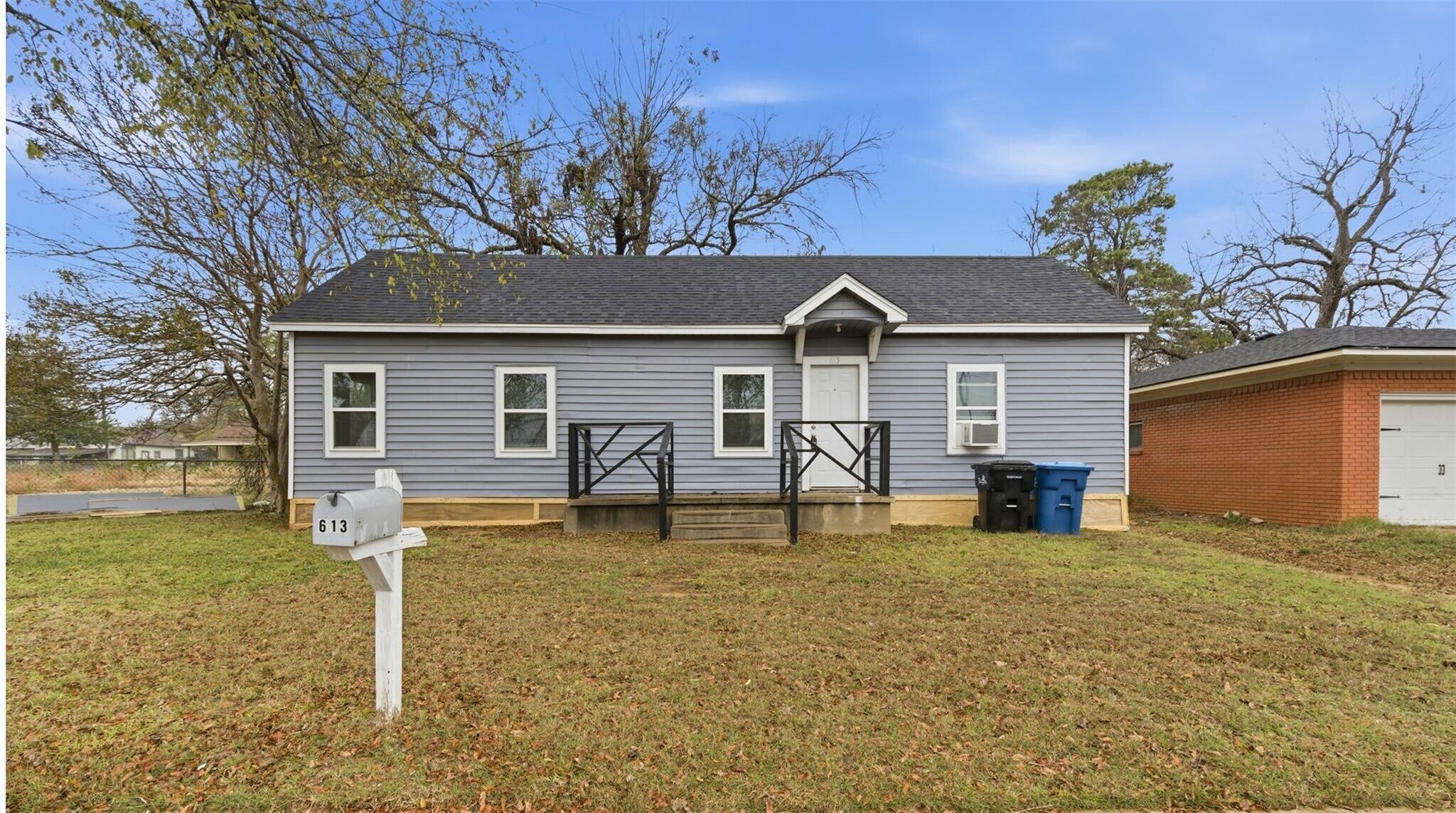 613 W Murray St, Denison, TX à vendre Photo principale– Image 1 sur 2