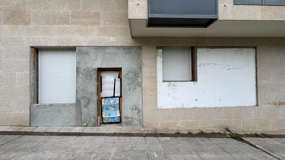 Local commercial dans Vigo, Pontevedra à vendre - Photo de l’immeuble – Image 3 sur 8