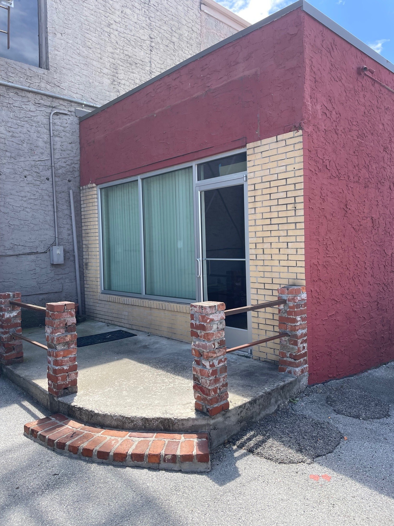 2433 Broad St, Chattanooga, TN à louer Photo principale– Image 1 sur 7