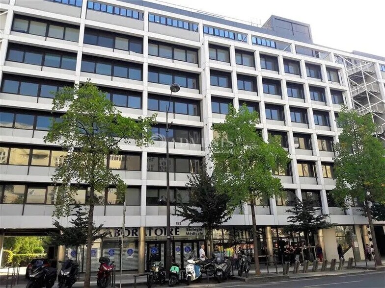 Bureau dans Paris à louer - Photo de l’immeuble – Image 2 sur 11