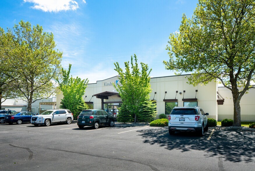 22820 E Appleway Ave, Liberty Lake, WA à louer - Photo principale – Image 1 sur 15