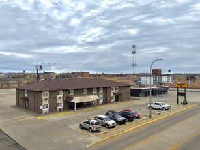642 12th St W, Dickinson, ND - VUE AÉRIENNE  vue de carte