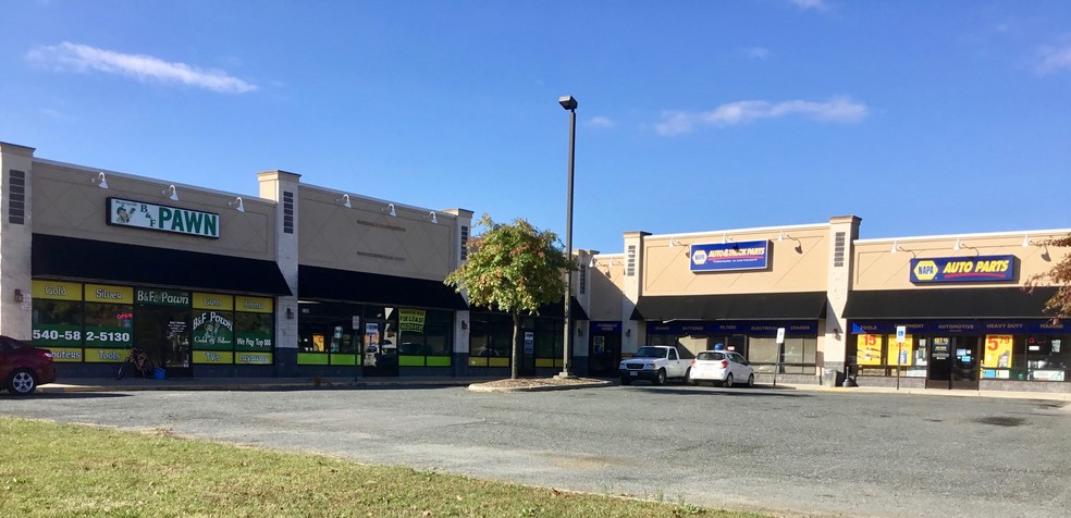 6380 Jefferson Davis Hwy, Spotsylvania, VA à louer - Photo de l’immeuble – Image 1 sur 8