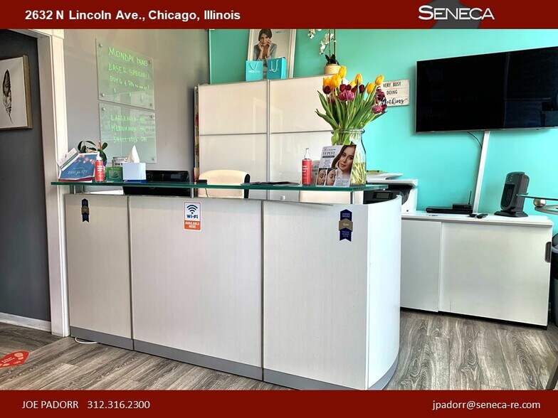 2632 N Lincoln Ave, Chicago, IL à louer - Photo de l’immeuble – Image 3 sur 12
