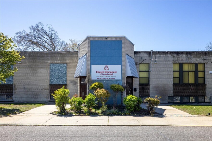 330 Central Ave, Deer Park, NY à vendre - Photo de l’immeuble – Image 2 sur 35