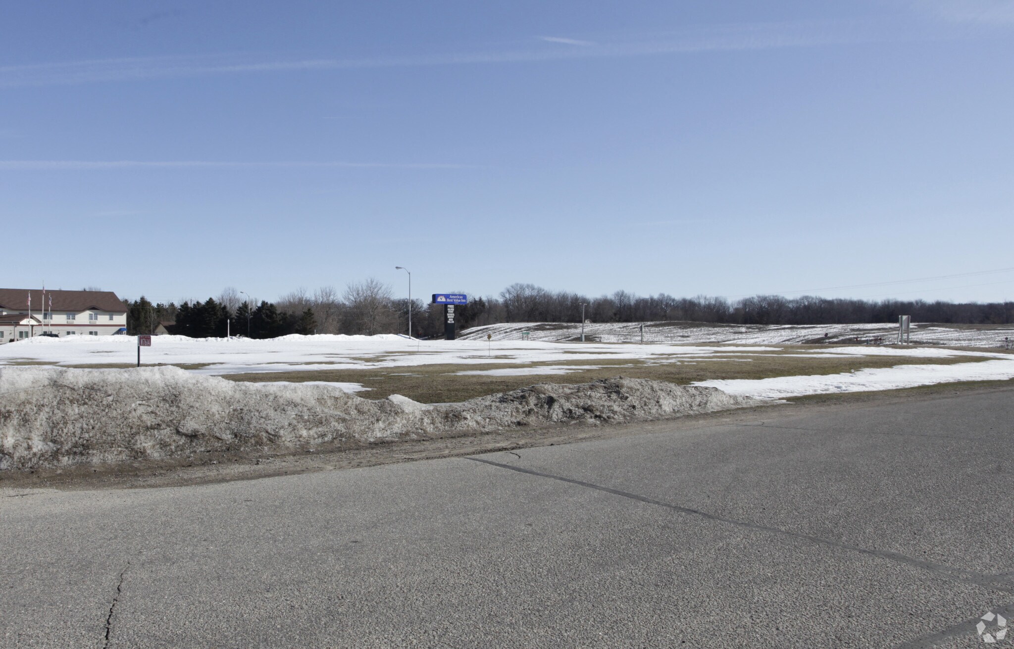 W7612 Oasis Ln, Lake Mills, WI à vendre Photo de l’immeuble– Image 1 sur 4