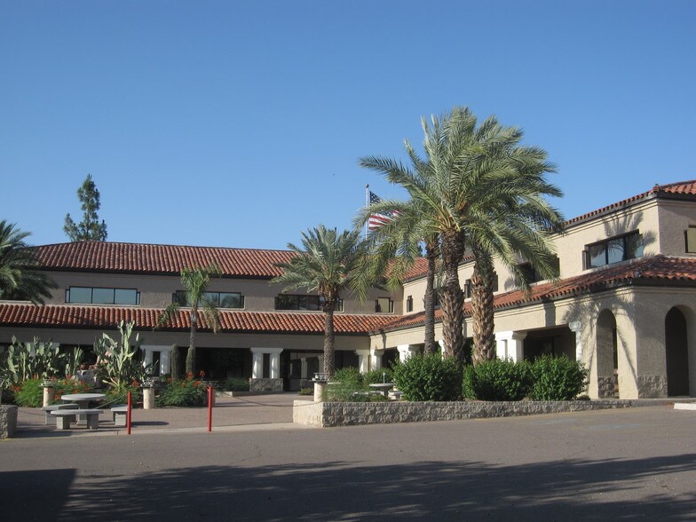 1750 S Mesa Dr, Mesa, AZ à vendre - Photo de l’immeuble – Image 3 sur 11