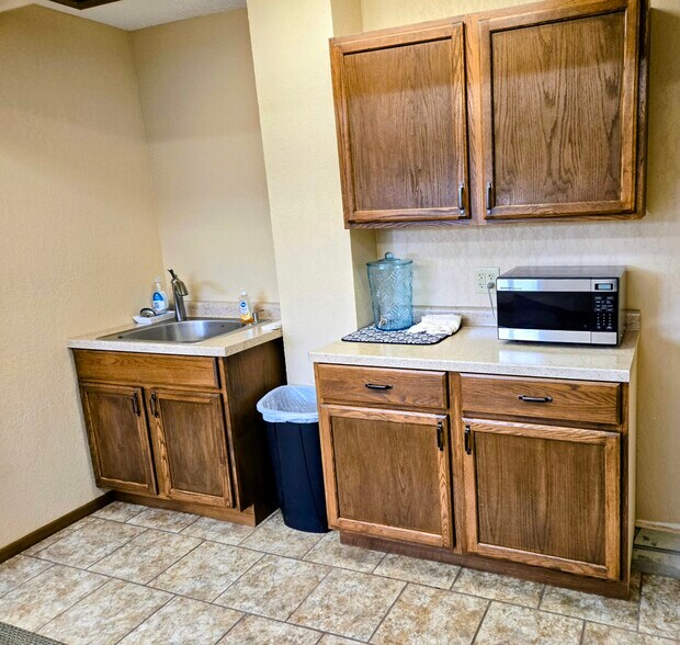 101 7th St S, Saint James, MN à louer - Photo de l’immeuble – Image 3 sur 8
