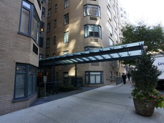 Plus de détails pour 170 E 77th St, New York, NY - Bureau à vendre