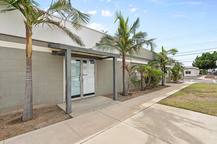 491 W Rialto Ave, Rialto, CA à vendre - Photo de l’immeuble – Image 2 sur 38