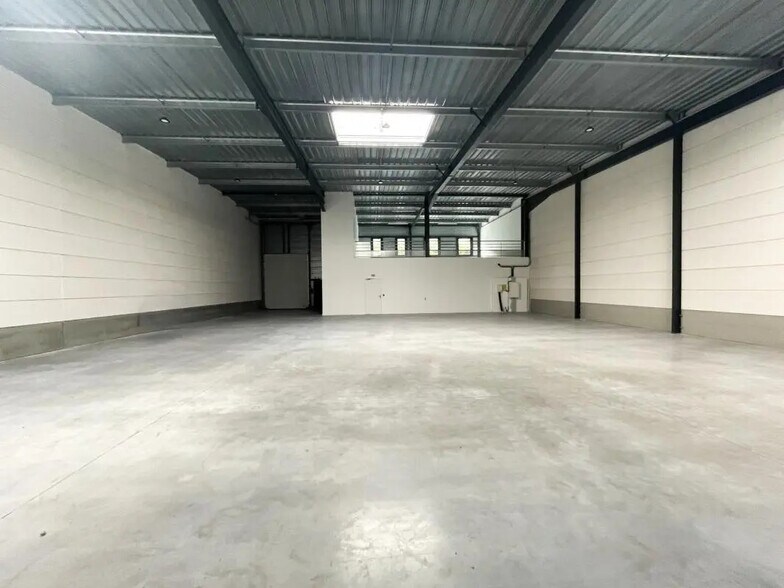 Bureau dans Wambrechies à louer - Photo intérieure – Image 3 sur 15