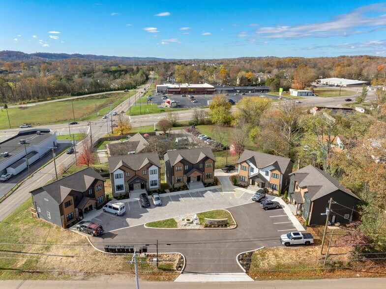 7601 Old Clinton Pike, Powell, TN à vendre - Photo de l’immeuble – Image 3 sur 20