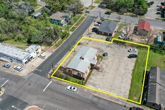 Plus de détails pour 1117 10th St, Huntsville, TX - Bureau à vendre