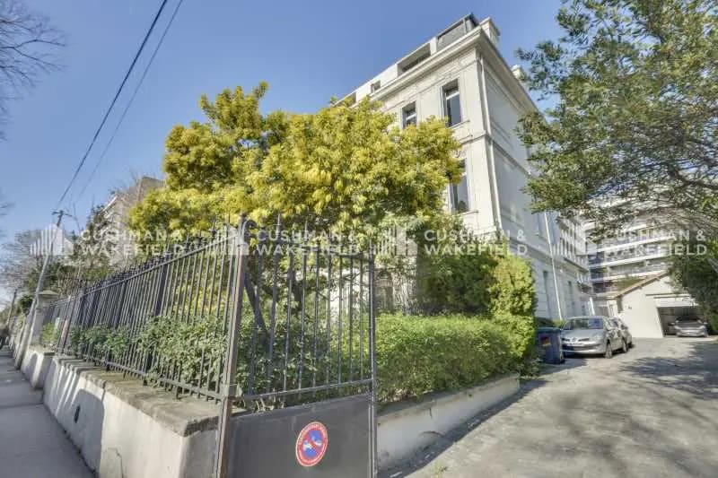 338 Avenue Du Prado, Marseille à louer - Photo de l’immeuble – Image 2 sur 14
